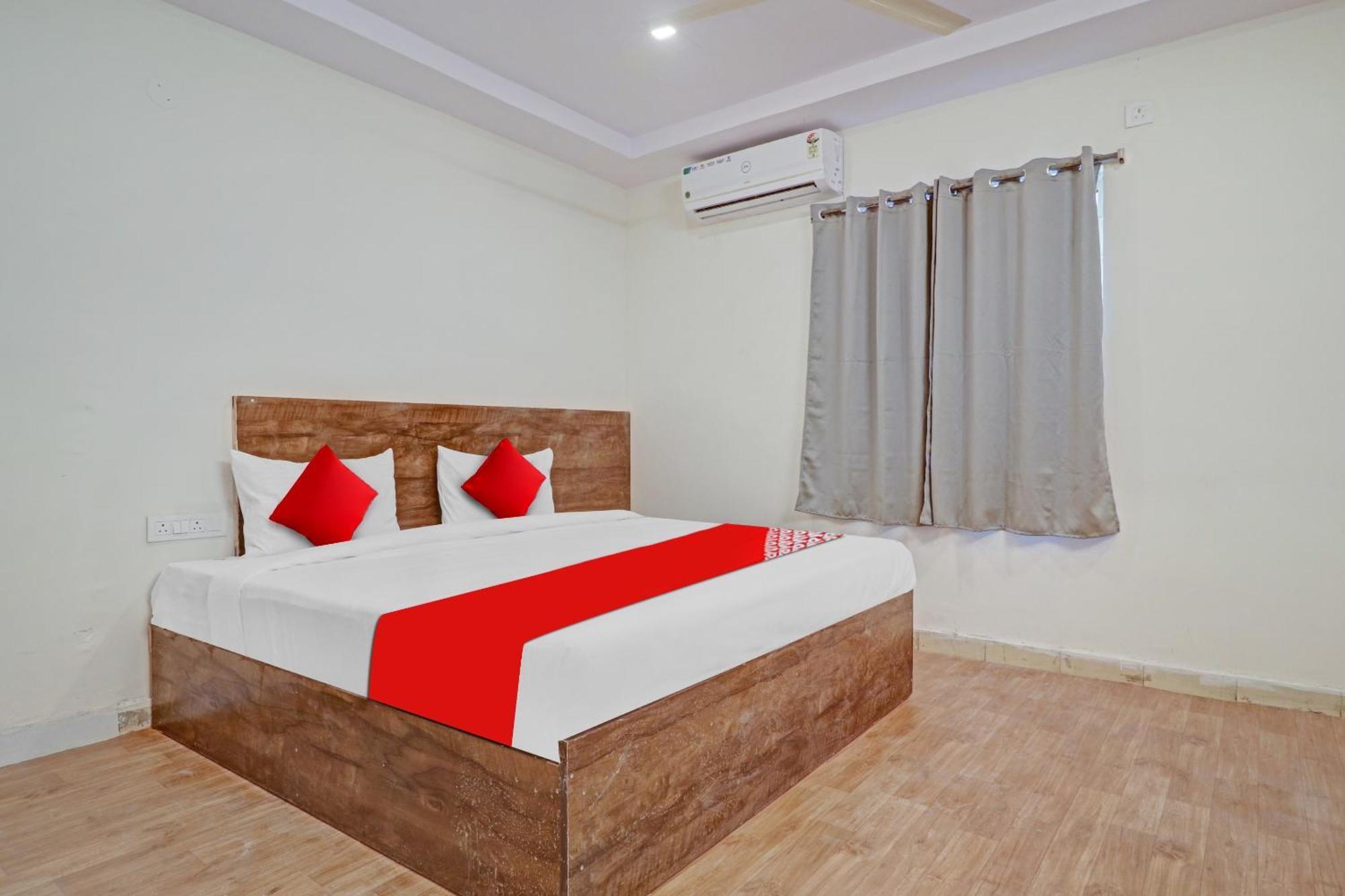 Hotel O R Square Bn Reddy Sururnagar Exteriör bild